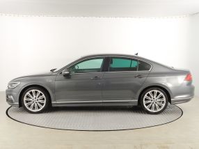 Volkswagen Passat - 2015