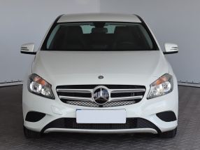 Mercedes-Benz A - 2015