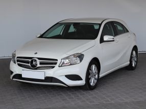 Mercedes-Benz A - 2015