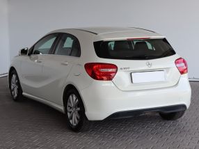 Mercedes-Benz A - 2015