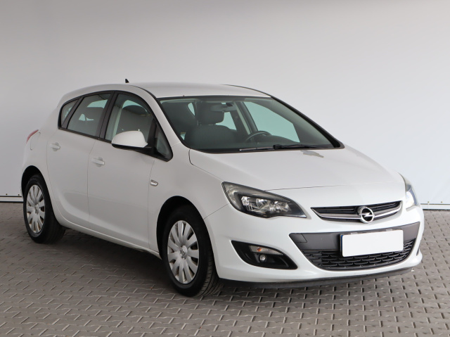 Opel Astra 2014