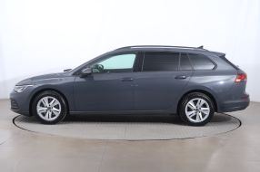 Volkswagen Golf - 2022