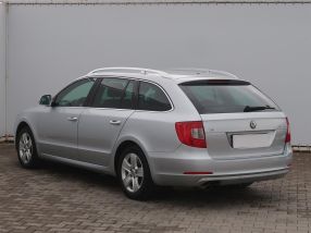 Škoda Superb - 2013
