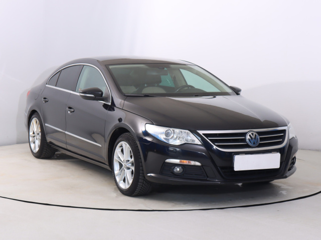 Volkswagen Passat CC 2011