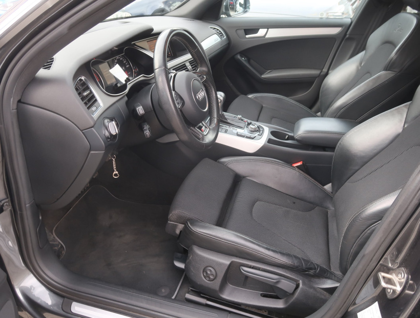 Audi A4, 2015