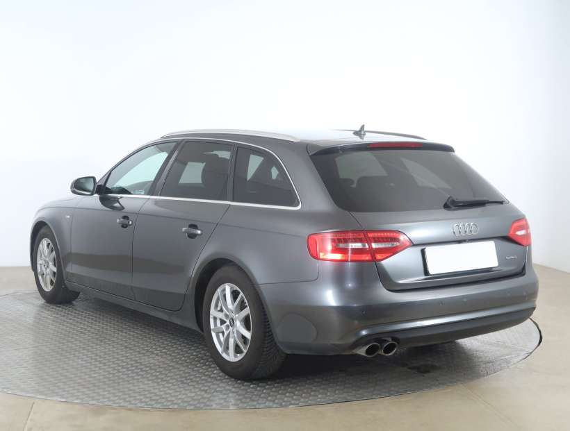 Audi A4, 2015