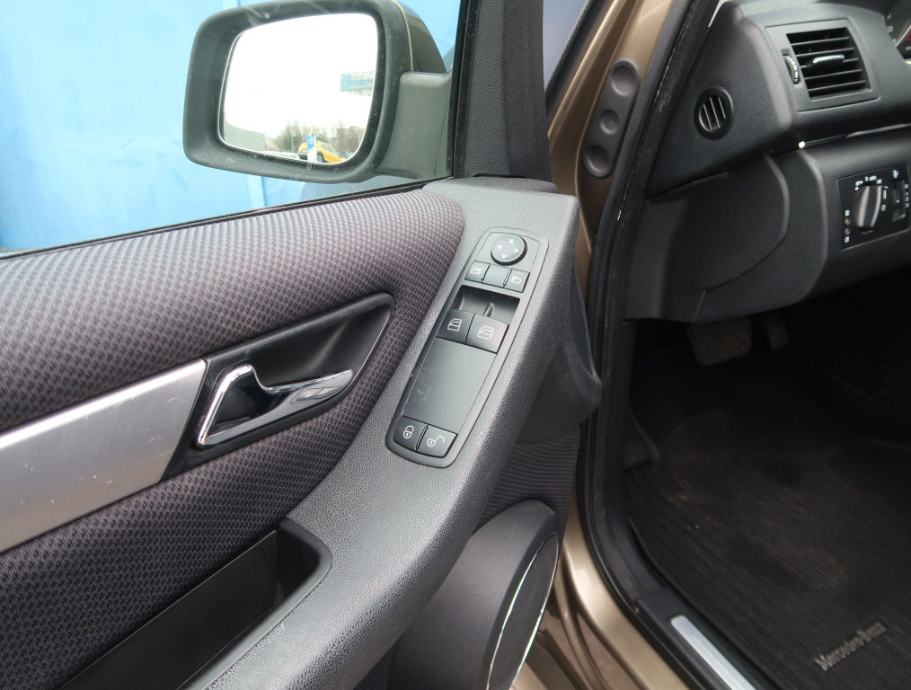 Mercedes-Benz B