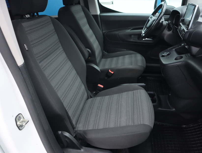 Opel Combo, 2021