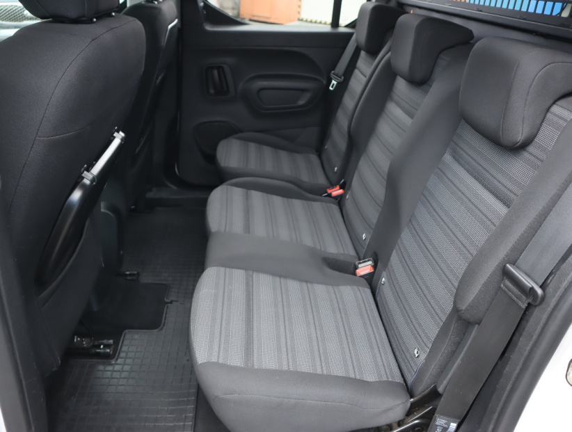 Opel Combo, 2021