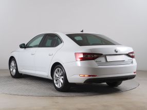 Škoda Superb - 2015