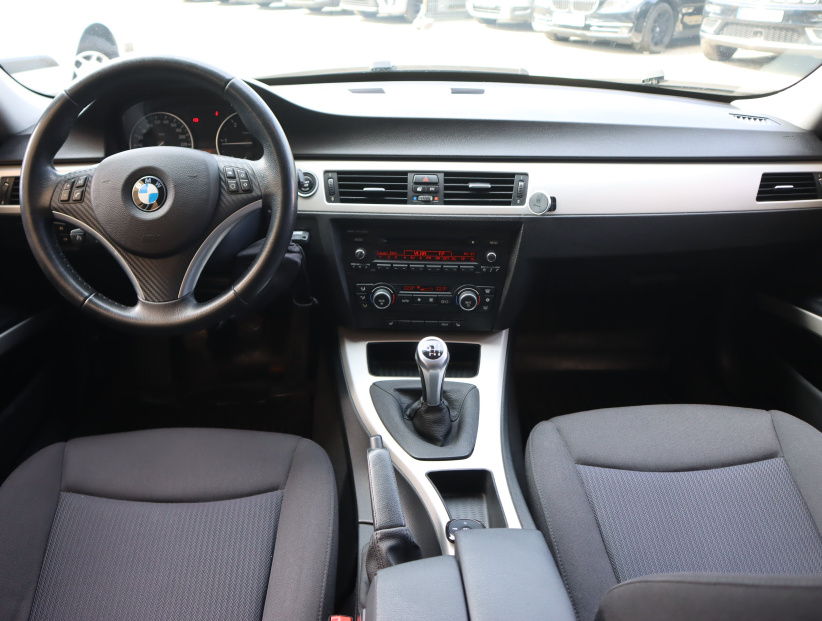 BMW 3, 2010