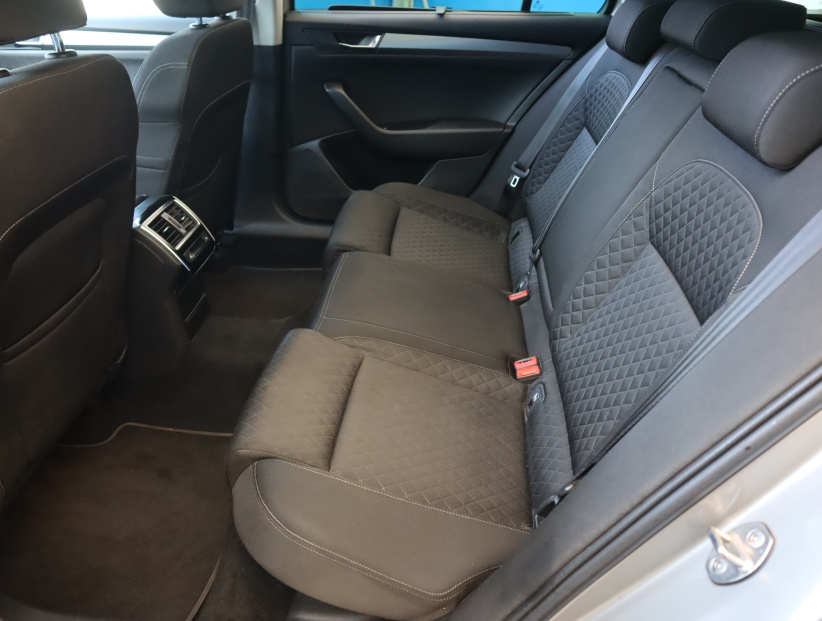 Škoda Superb, 2017