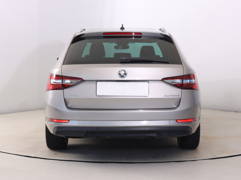Škoda Superb, 2017