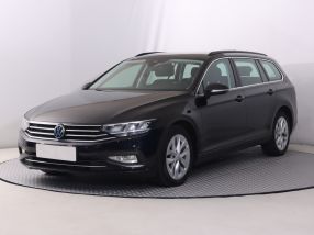 Volkswagen Passat - 2021
