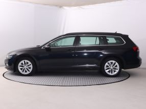 Volkswagen Passat - 2021