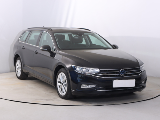 Volkswagen Passat 2021