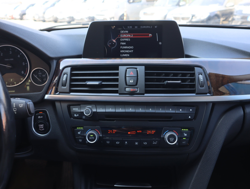BMW 3, 2015