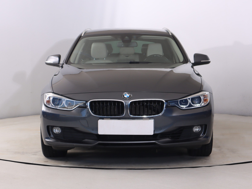 BMW 3, 2015