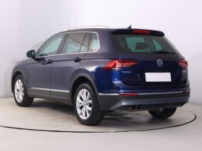 Volkswagen Tiguan - 2016
