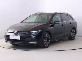 Volkswagen Golf - 2022