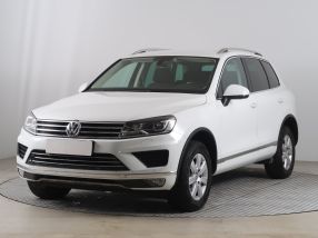 Volkswagen Touareg - 2015