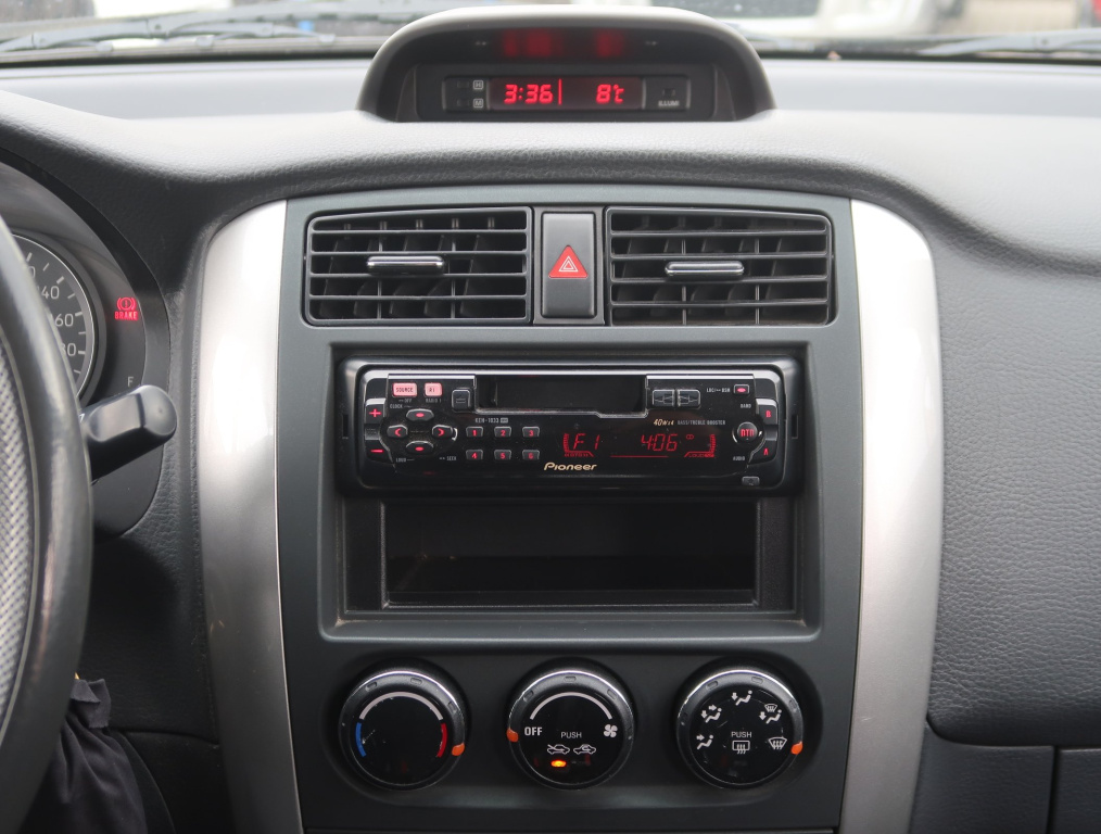 Suzuki Liana