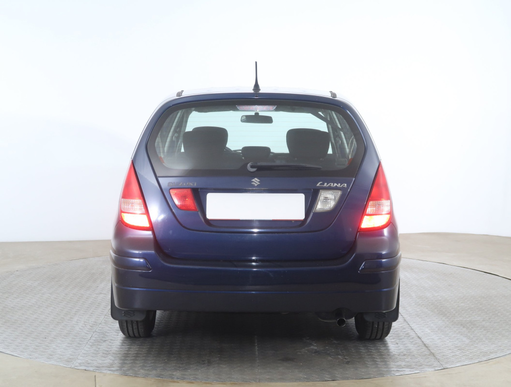 Suzuki Liana
