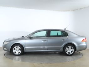 Skoda Superb - 2009