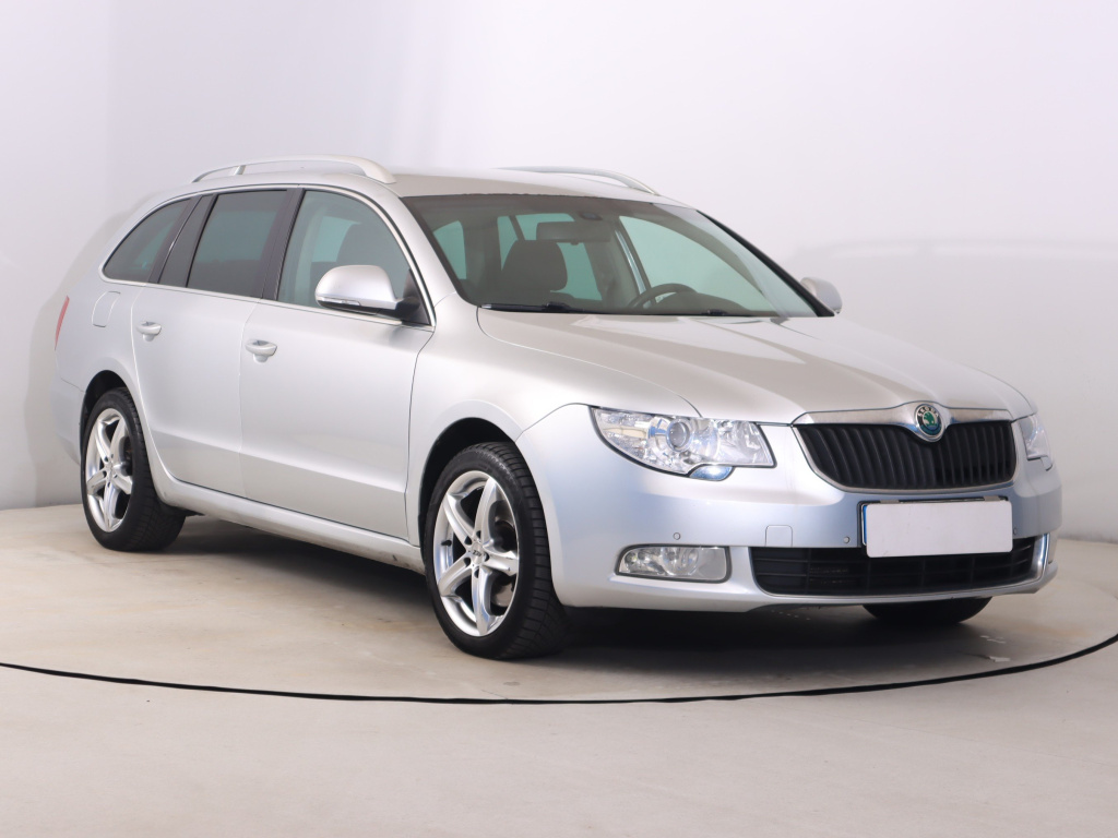 Škoda Superb, 2010