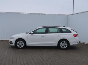 Škoda Octavia - 2022