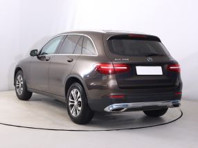 Mercedes-Benz GLC - 2016
