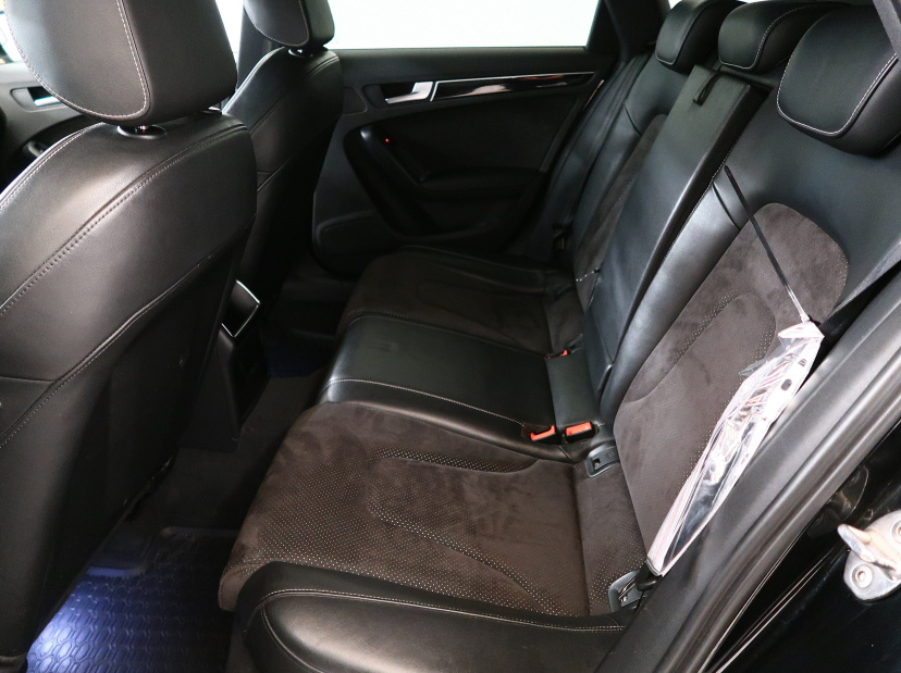 Audi A4, 2011