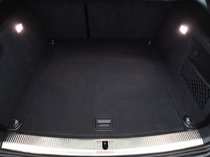 Audi A4, 2011