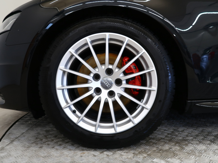 Audi A4, 2011
