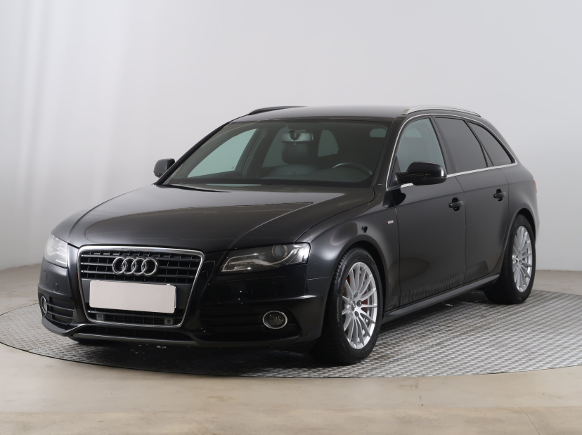 Audi A4, 2011