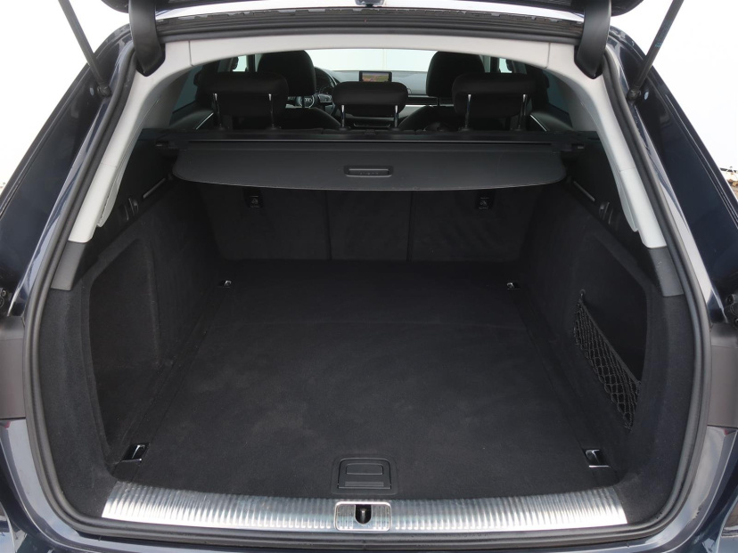 Audi A4, 2016