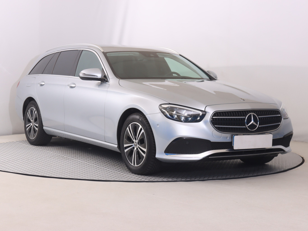 Mercedes-Benz E