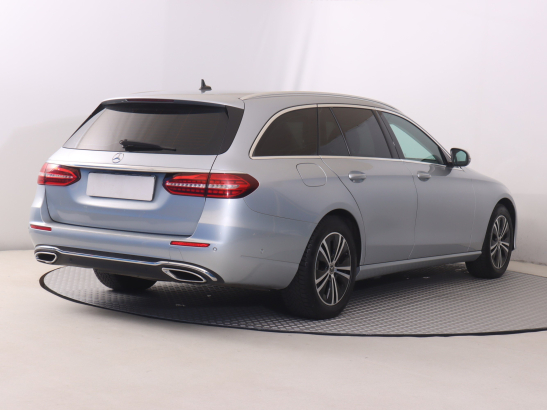 Mercedes-Benz E 220 d