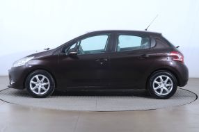 Peugeot 208 - 2012