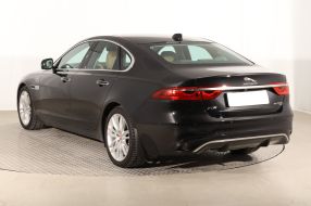 Jaguar XF - 2021