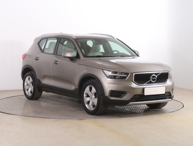 Volvo XC40 2021