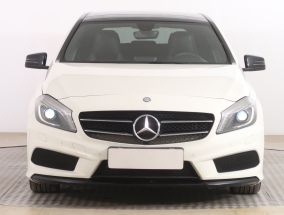 Mercedes-Benz A - 2015