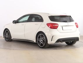Mercedes-Benz A - 2015