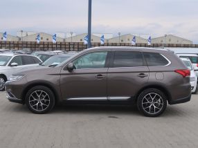 Mitsubishi Outlander - 2017