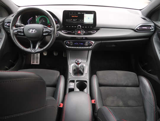 Hyundai i30 1.5 T-GDI MHEV