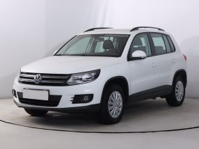 Volkswagen Tiguan - 2015