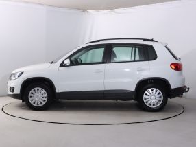 Volkswagen Tiguan - 2015