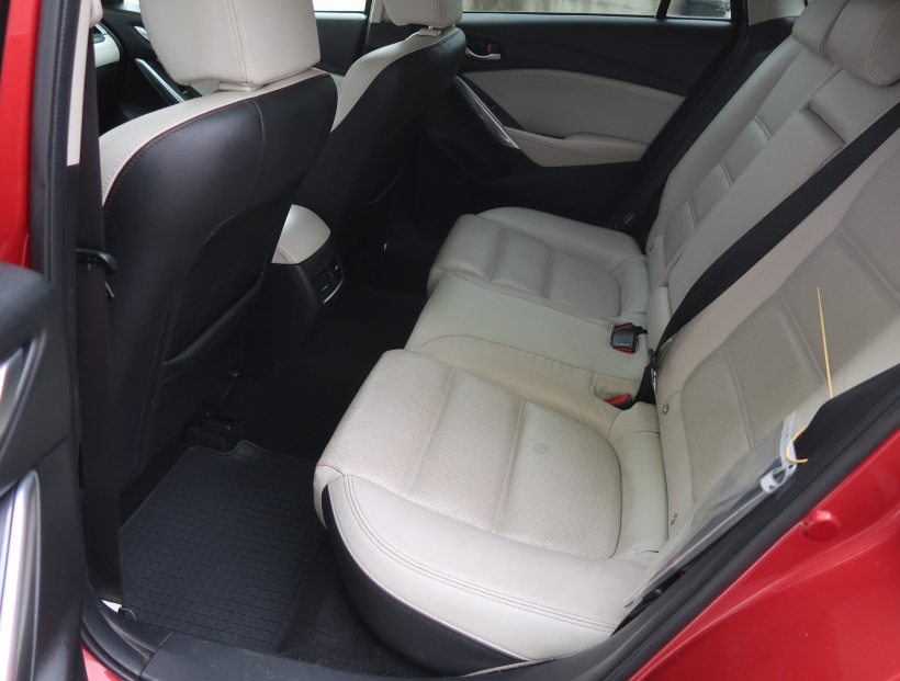 Mazda 6, 2015