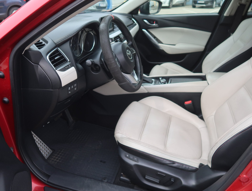 Mazda 6, 2015