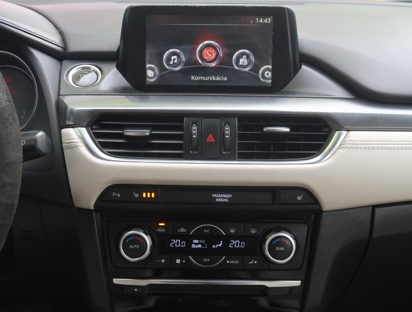 Mazda 6, 2015